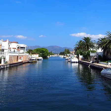 Holiday home Montgri By Interhome Empuriabrava